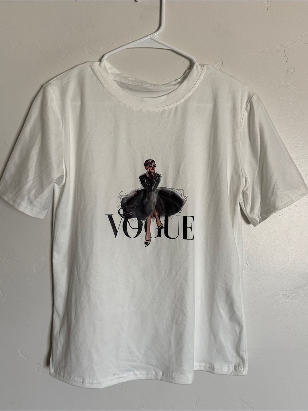 Vogue Graphic White Short-Sleeve Tee